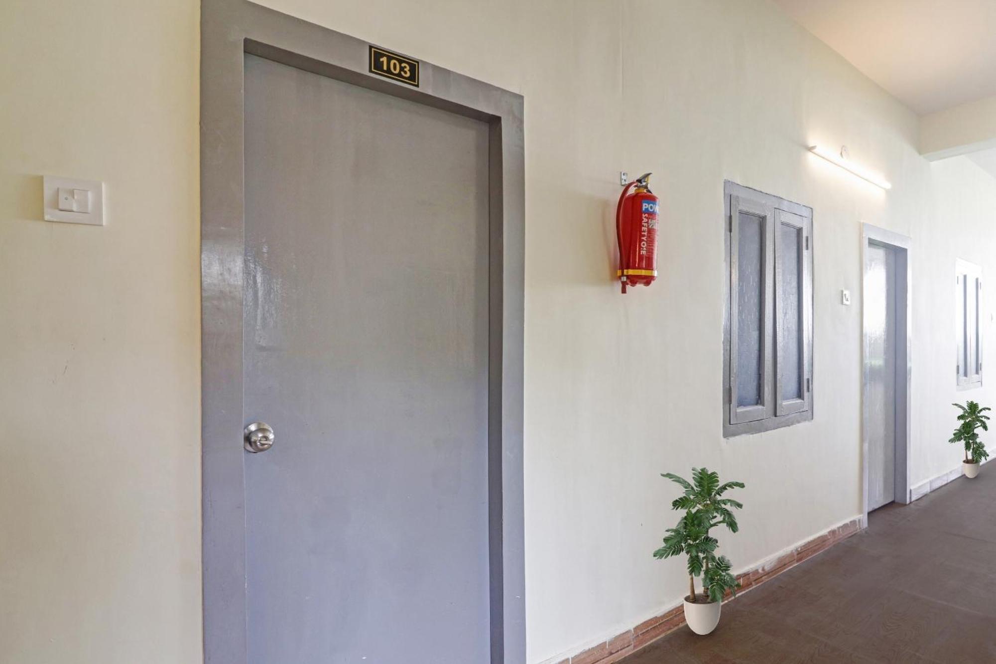Hotel O Lavish Stay Hyderabad Exterior photo